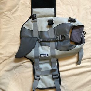 Shark Fin Dog’s Life Vest